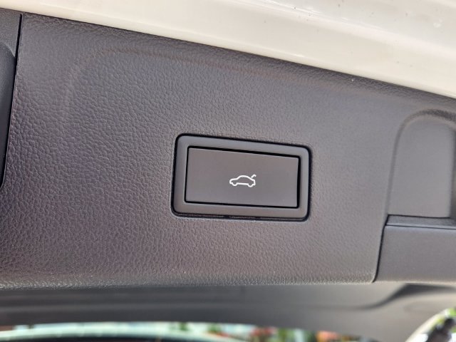 New 2026 Volkswagen Atlas Peak Edition AWD/4WD image 15