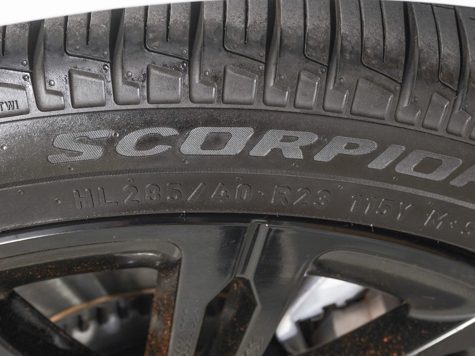 Used 2025 Land Rover Range Rover SE image 34