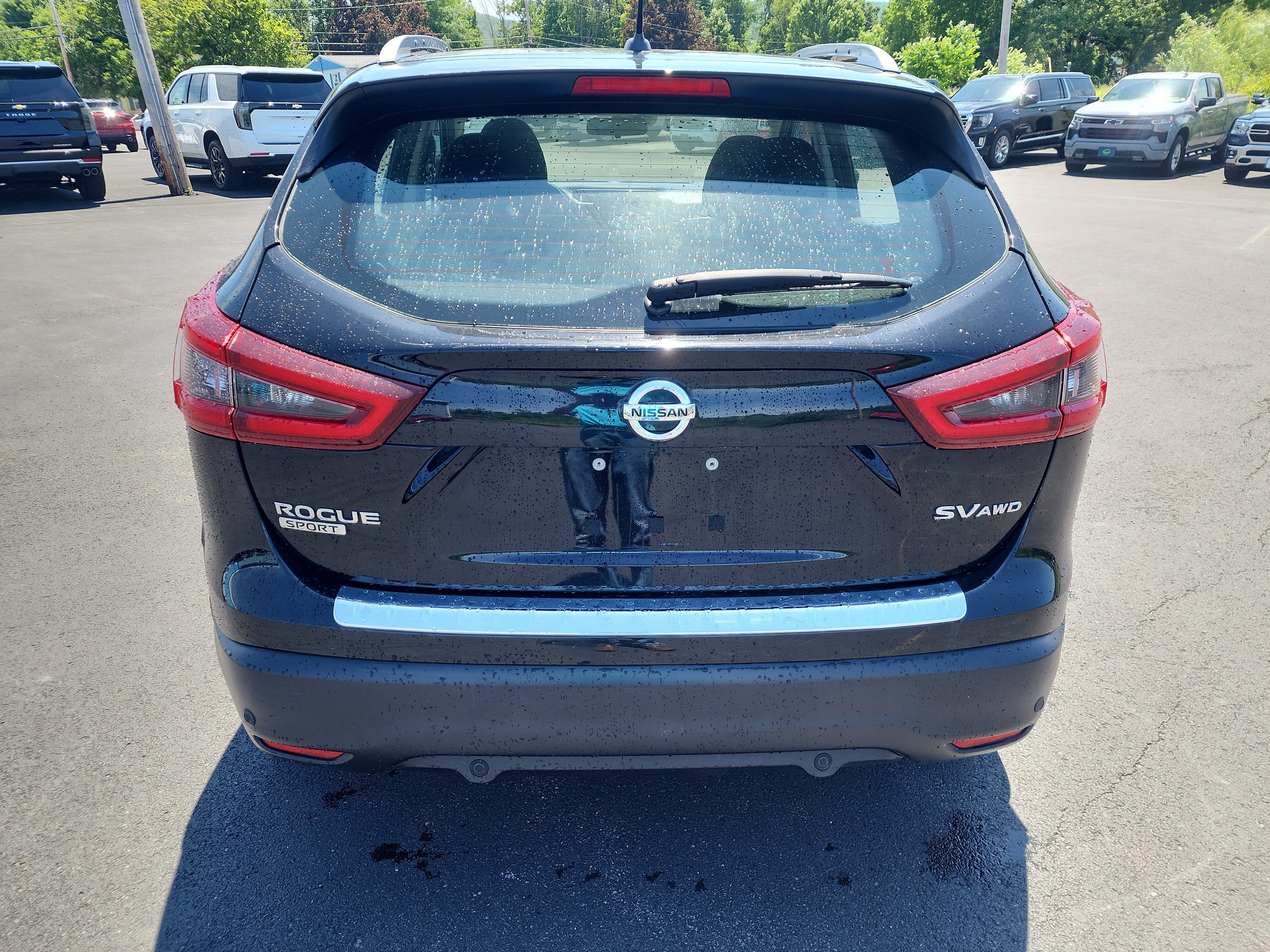 Used 2021 Nissan Rogue Sport SV AWD/4WD image 7