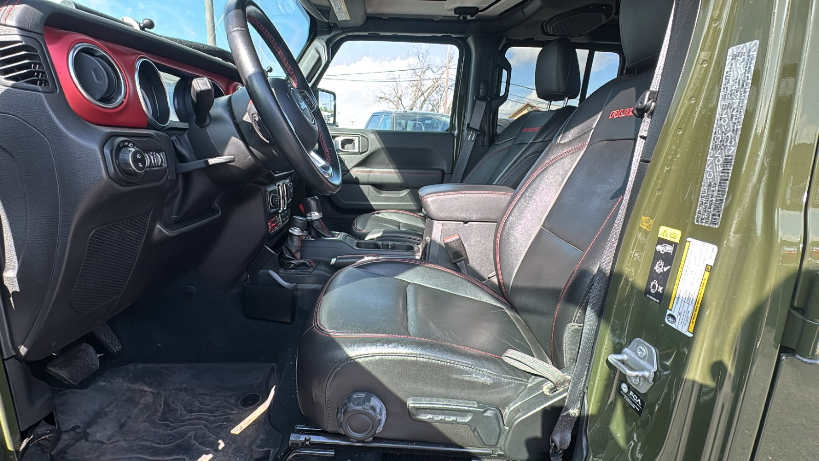 Certified 2022 Jeep Gladiator Rubicon w/ LED Lighting Group image 9