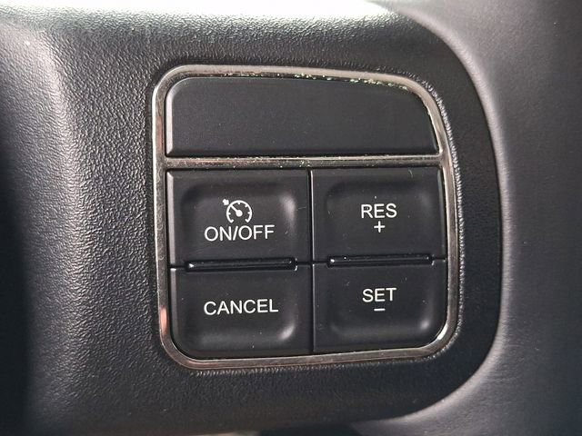 Used 2014 Jeep Wrangler Unlimited Sahara w/ Dual Top Group AWD/4WD image 21