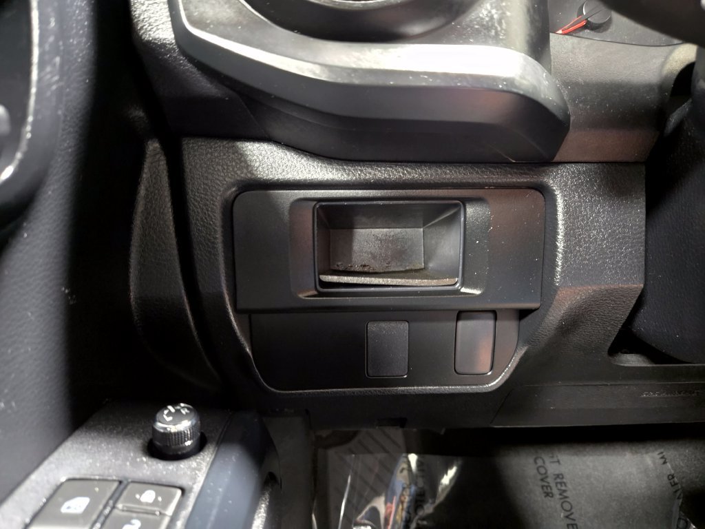Used 2017 Toyota Tacoma SR RWD image 12