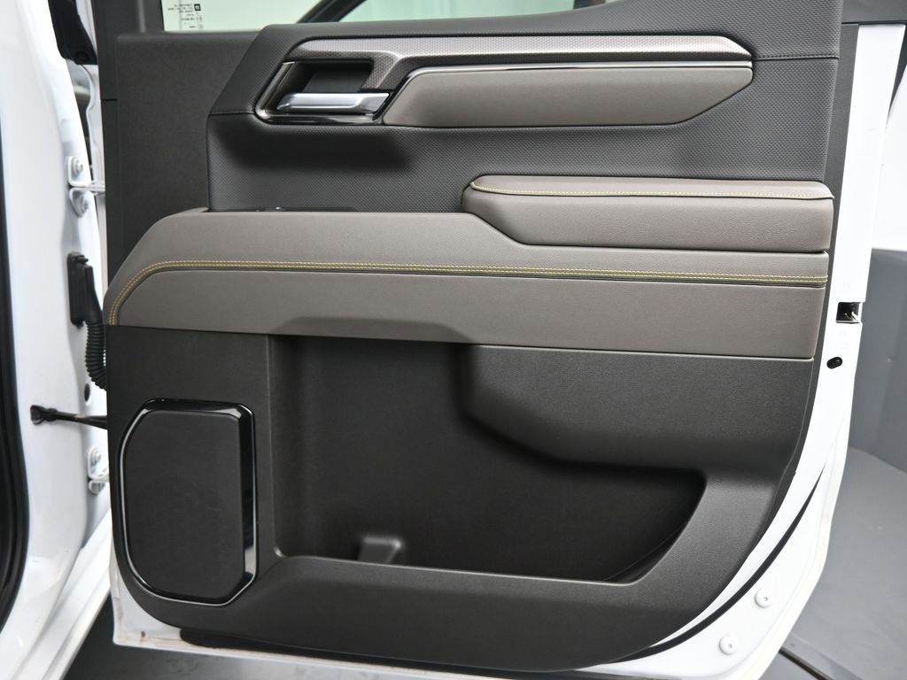 Used 2022 Chevrolet Silverado 1500 ZR2 w/ Technology Package image 16