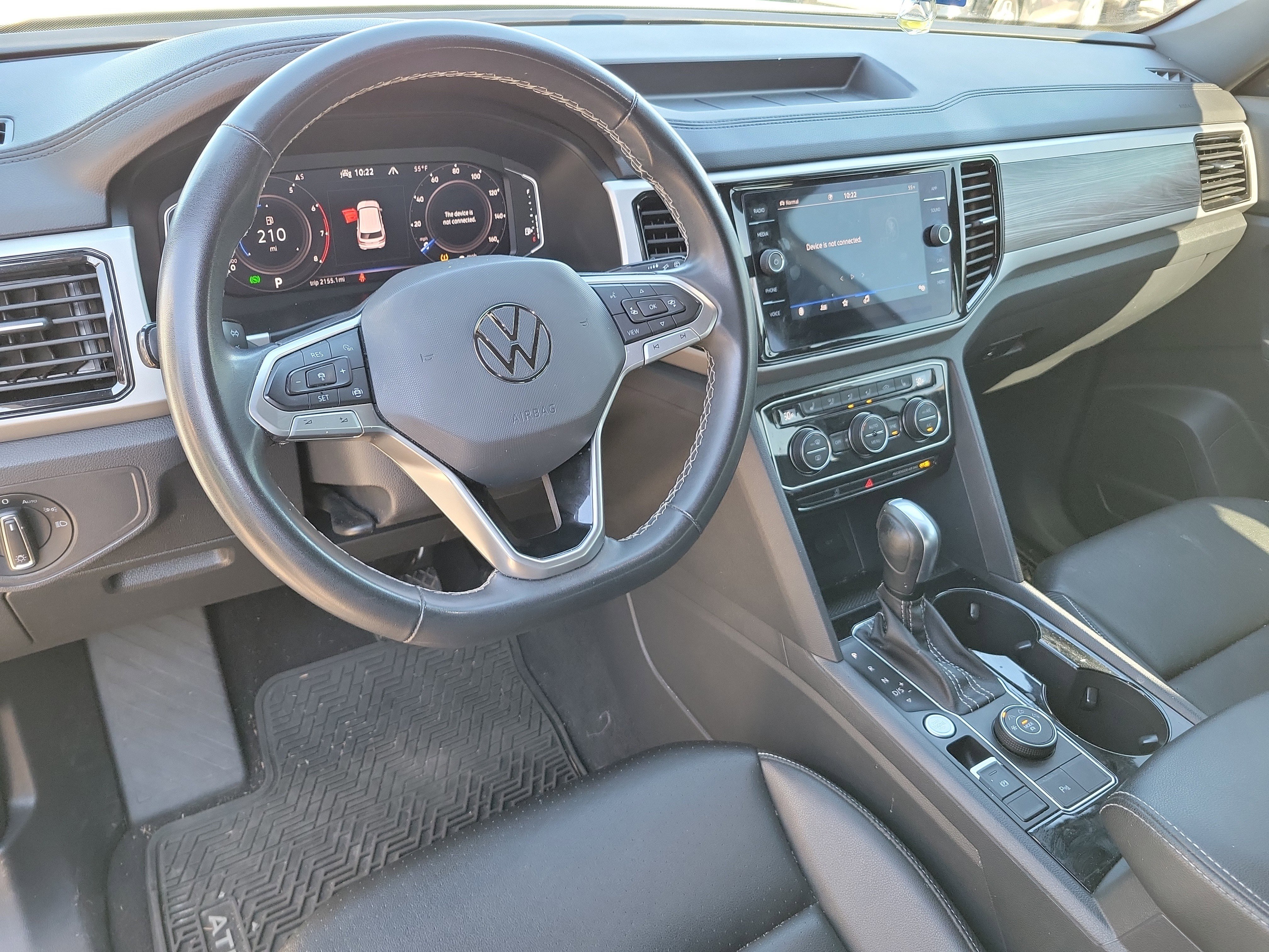 Used 2023 Volkswagen Atlas Cross Sport SE w/ Black Wheel Package image 2