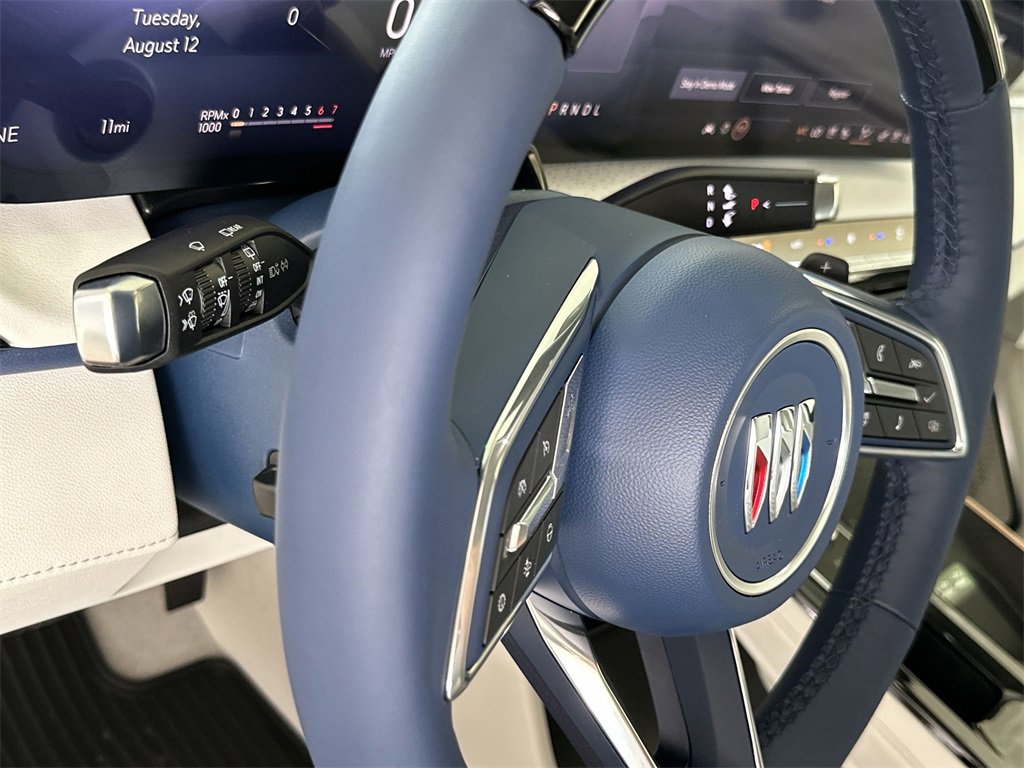 New 2026 Buick Enclave Avenir w/ Super Cruise Package image 21