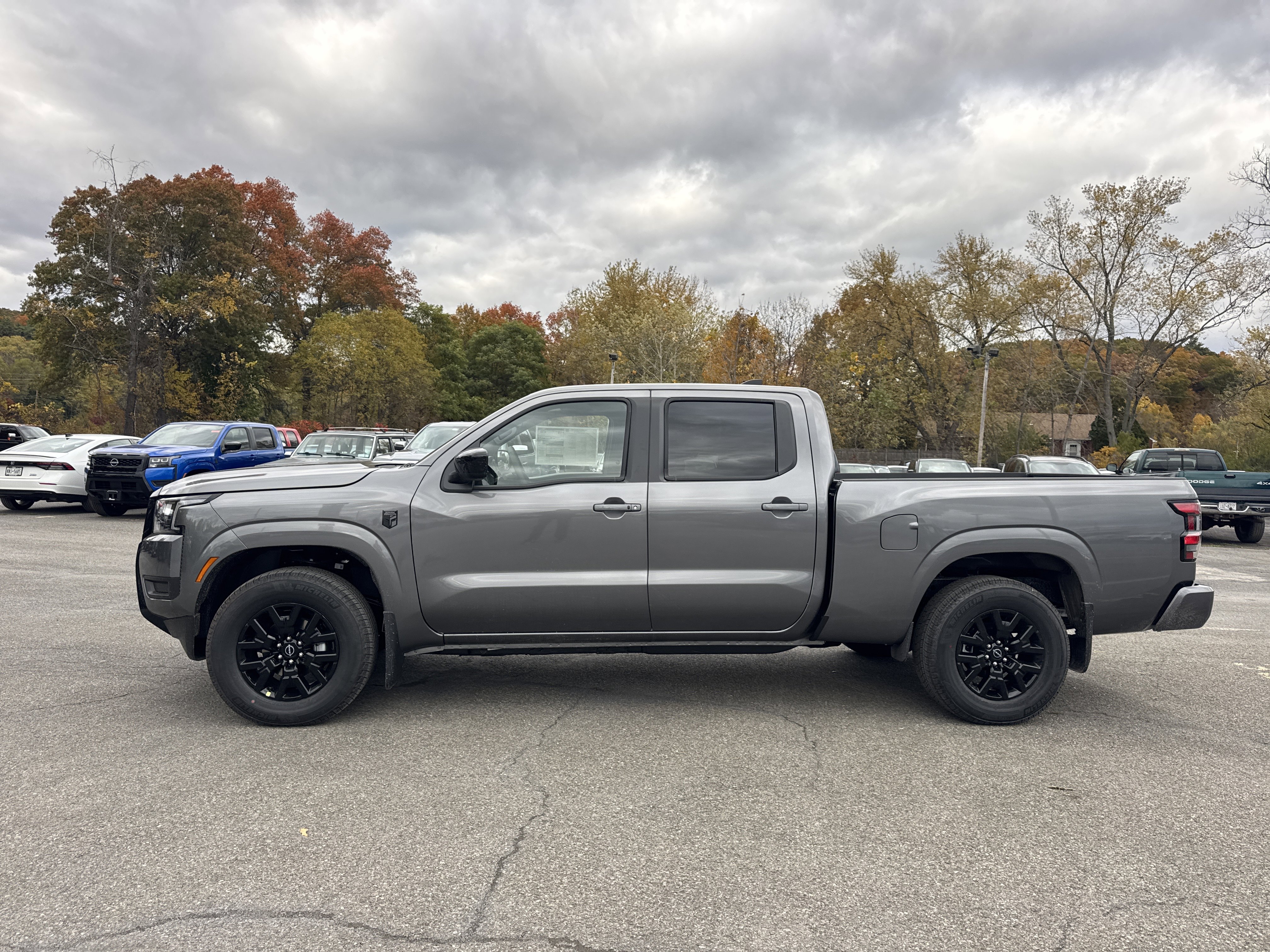 New 2026 Nissan Frontier SV image 8