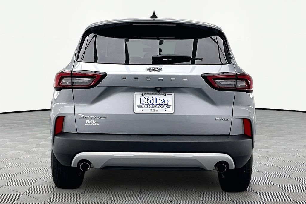 Used 2023 Ford Escape Active AWD/4WD image 4