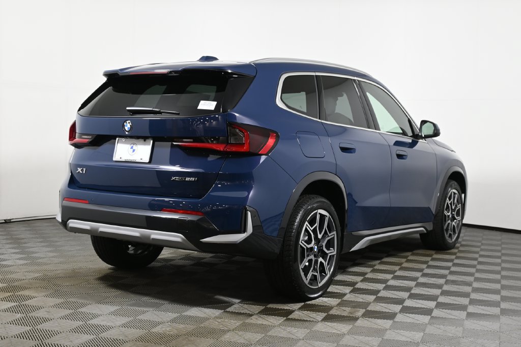 Used 2026 BMW X1 xDrive28i w/ Technology Package AWD/4WD image 7
