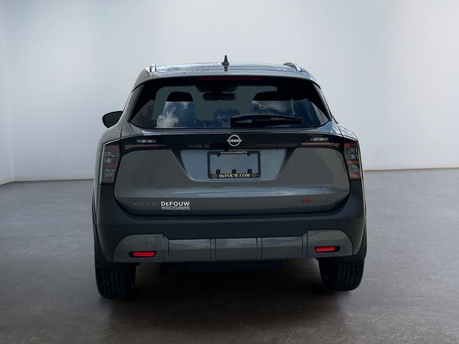 New 2025 Nissan Kicks SR w/ SR Premium Package AWD/4WD image 4