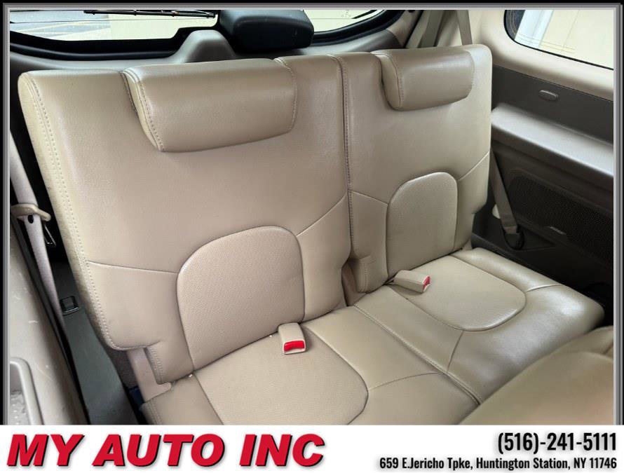 Used 2011 Nissan Pathfinder LE image 32