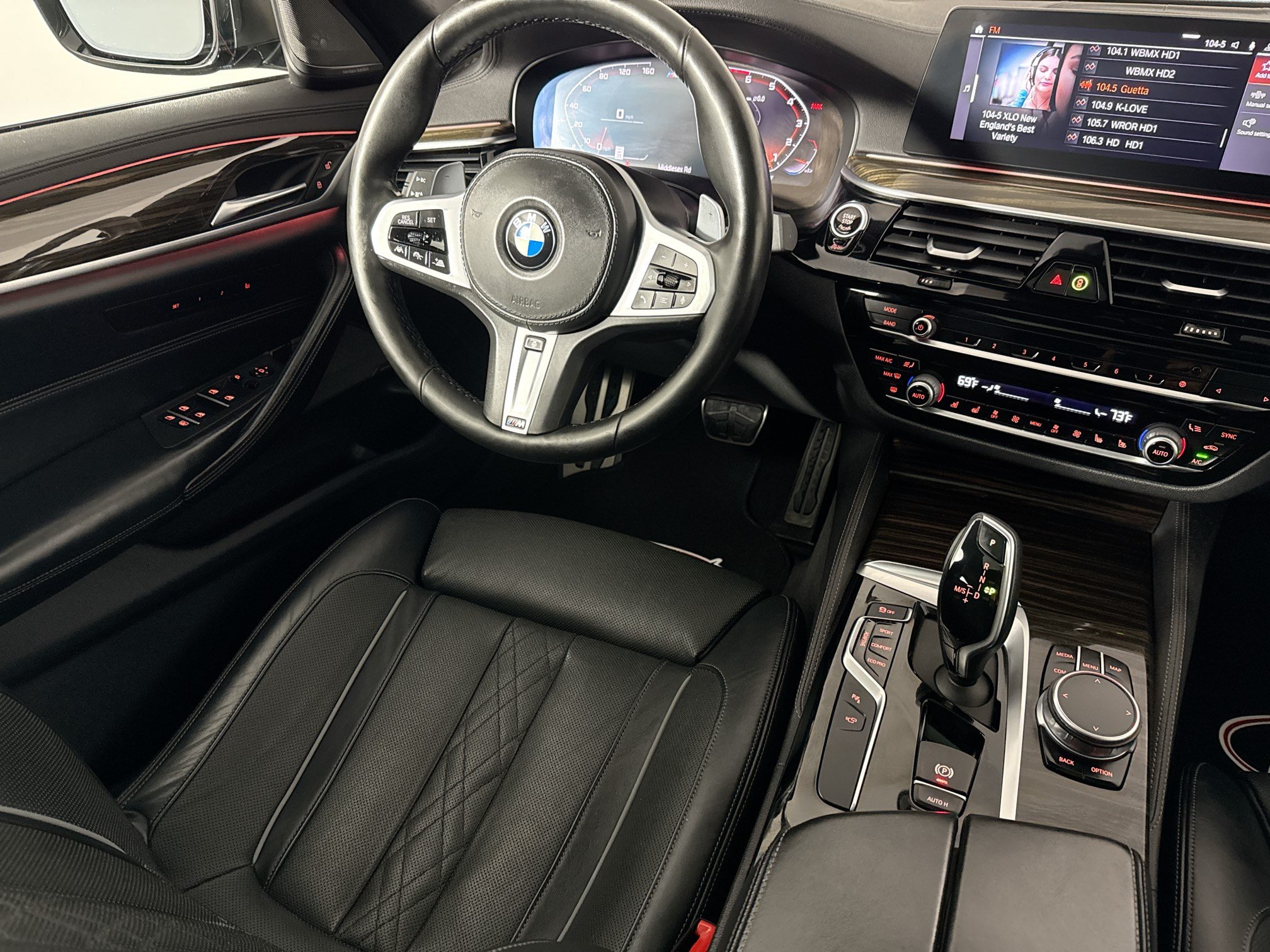 Used 2020 BMW M550i xDrive AWD/4WD image 32