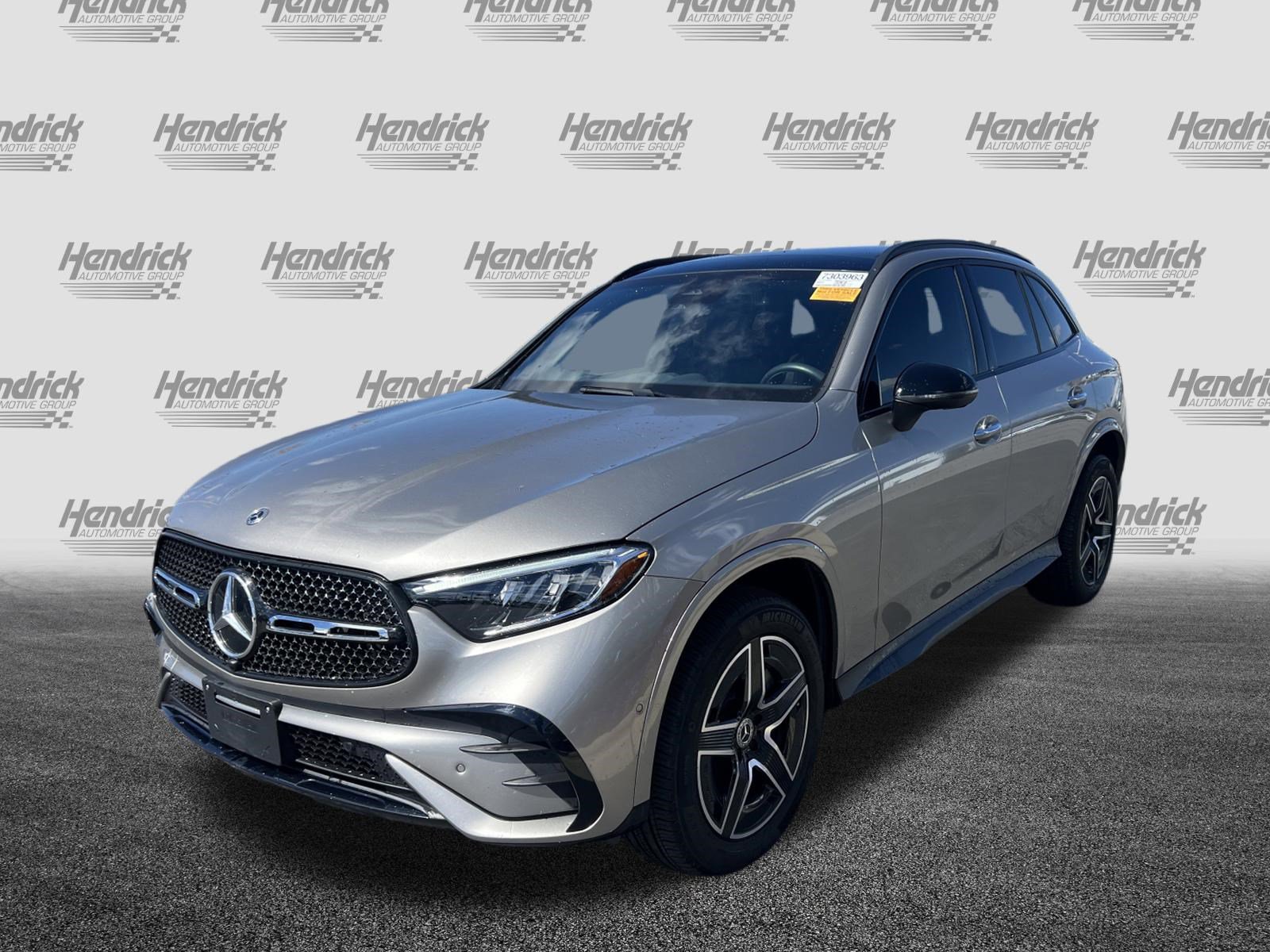 Used 2024 Mercedes-Benz GLC 300 4MATIC w/ AMG Line image 5