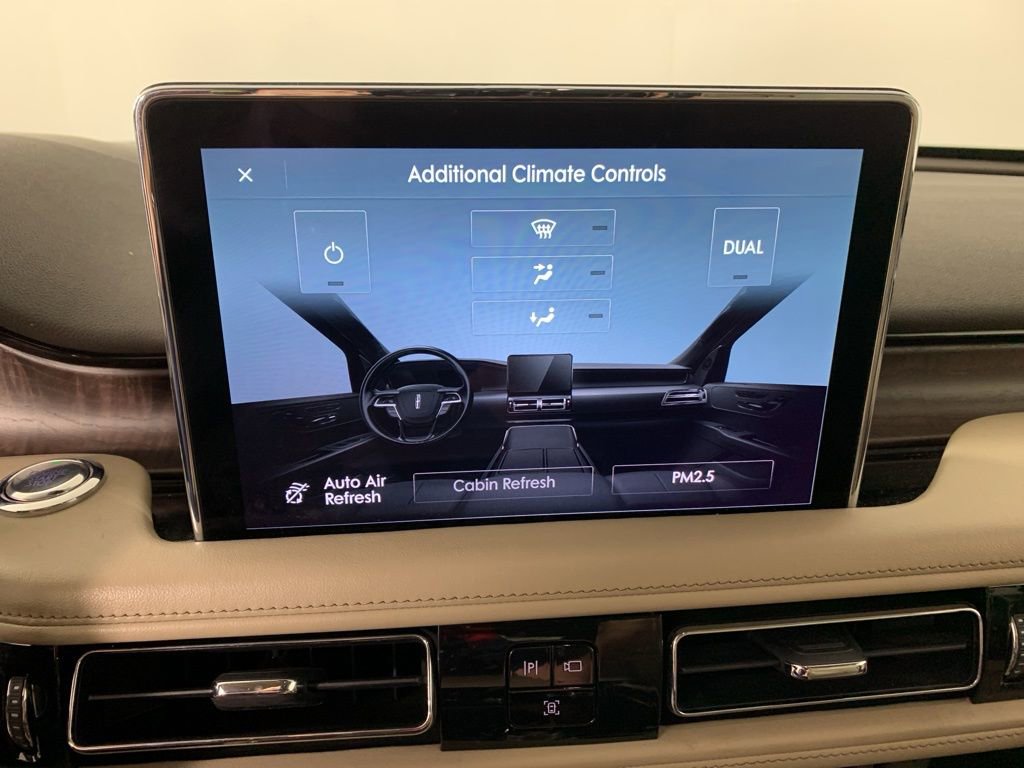 Used 2021 Lincoln Aviator Grand Touring w/ Equipment Group 302A AWD/4WD image 25