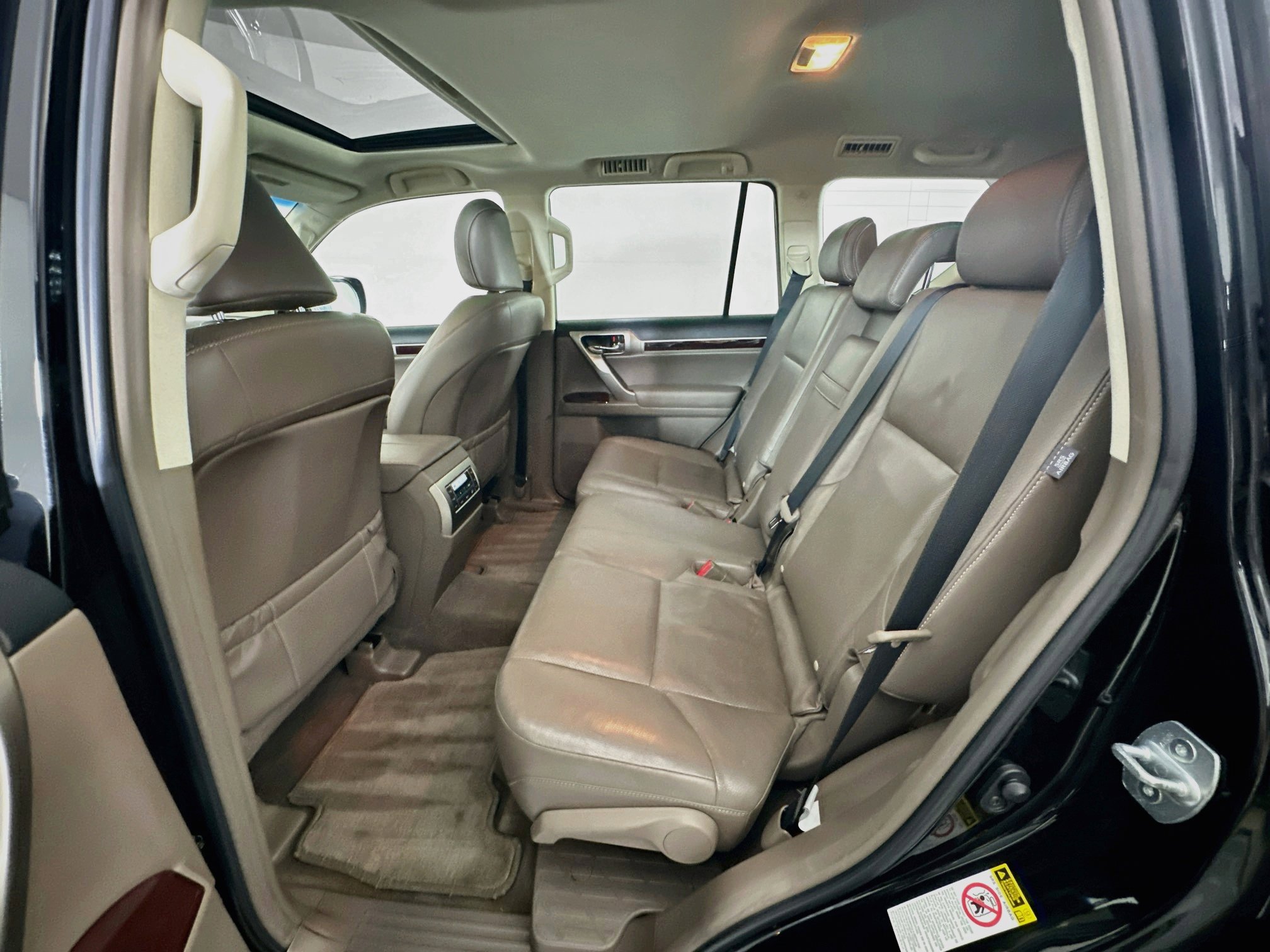 Used 2015 Lexus GX 460 w/ Premium Package AWD/4WD image 30