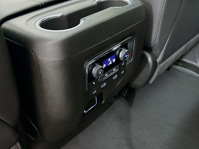 Used 2025 GMC Yukon XL Elevation w/ Elevation Premium Package image 28