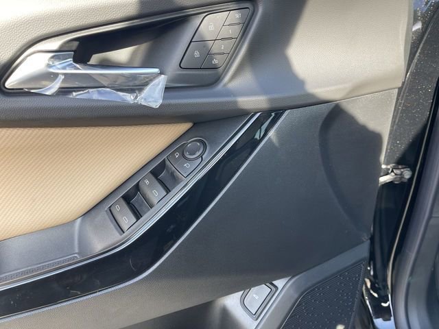 New 2026 Chevrolet Equinox ACTIV w/ Convenience Package III image 13