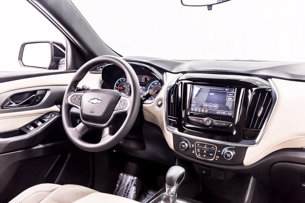 Used 2023 Chevrolet Traverse LS w/ LPO, Cargo Package FWD image 19