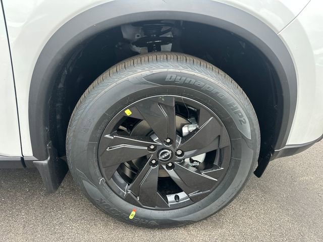 New 2026 Nissan Rogue SV image 12