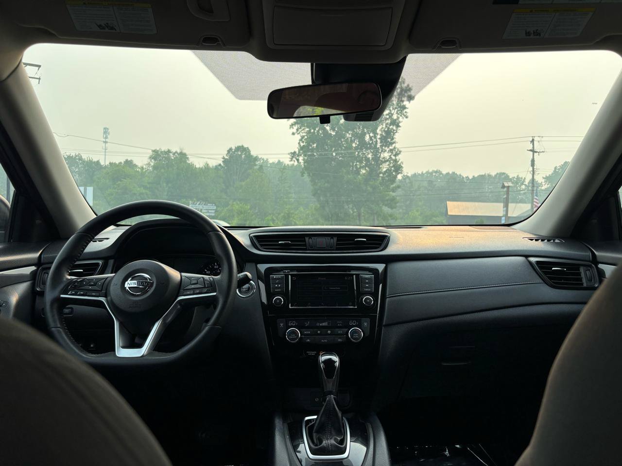 Used 2019 Nissan Rogue SV AWD/4WD image 32