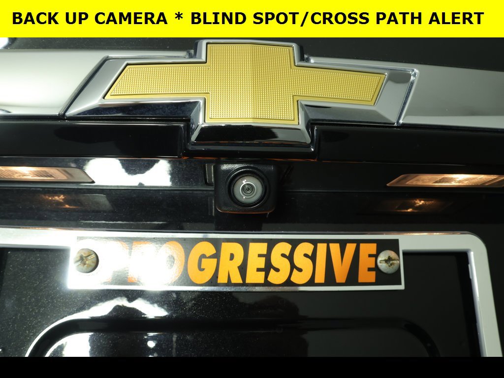 Used 2022 Chevrolet Traverse LT image 10