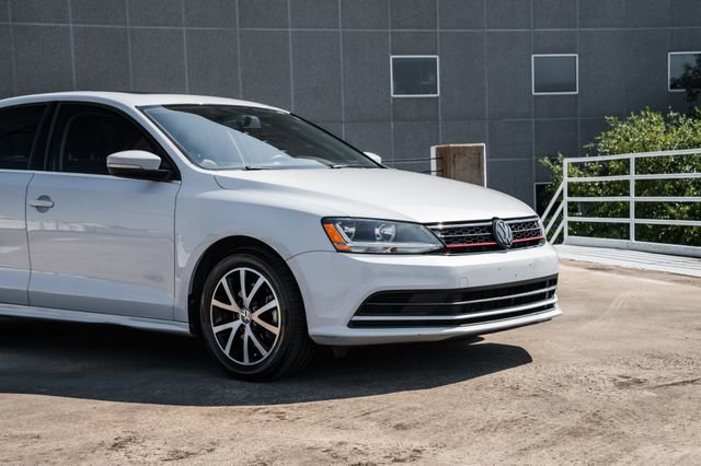 Used 2017 Volkswagen Jetta SE image 34