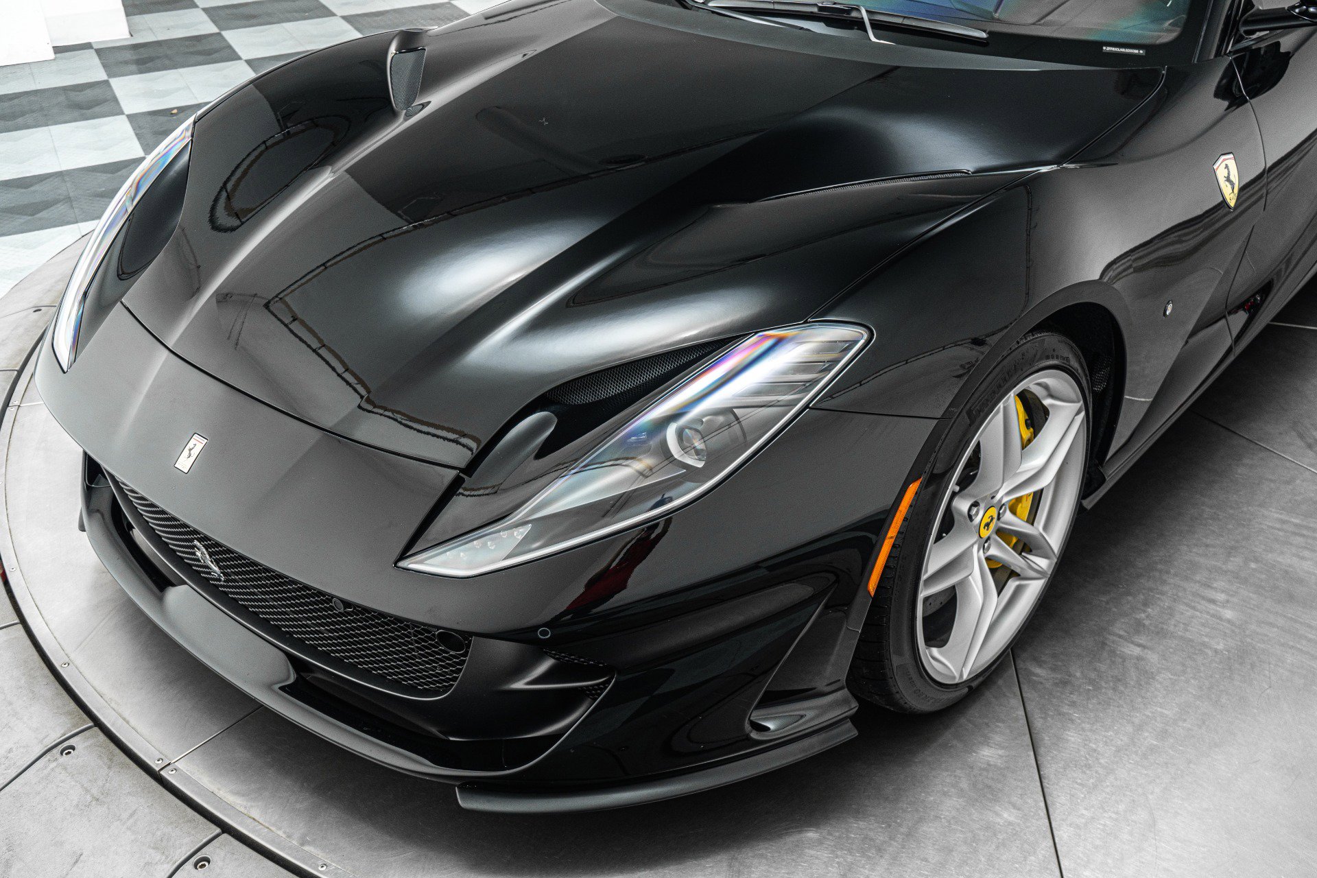 Used 2020 Ferrari 812 Superfast image 35