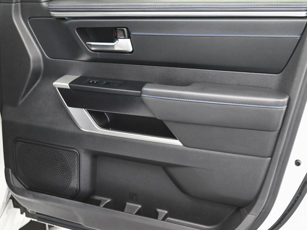 Used 2025 Toyota Tundra Platinum image 11