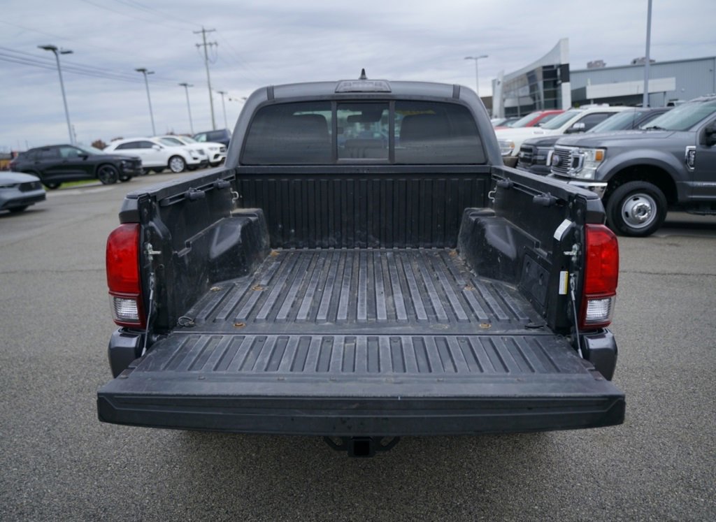 Used 2019 Toyota Tacoma SR w/ SR Convenience Package image 7