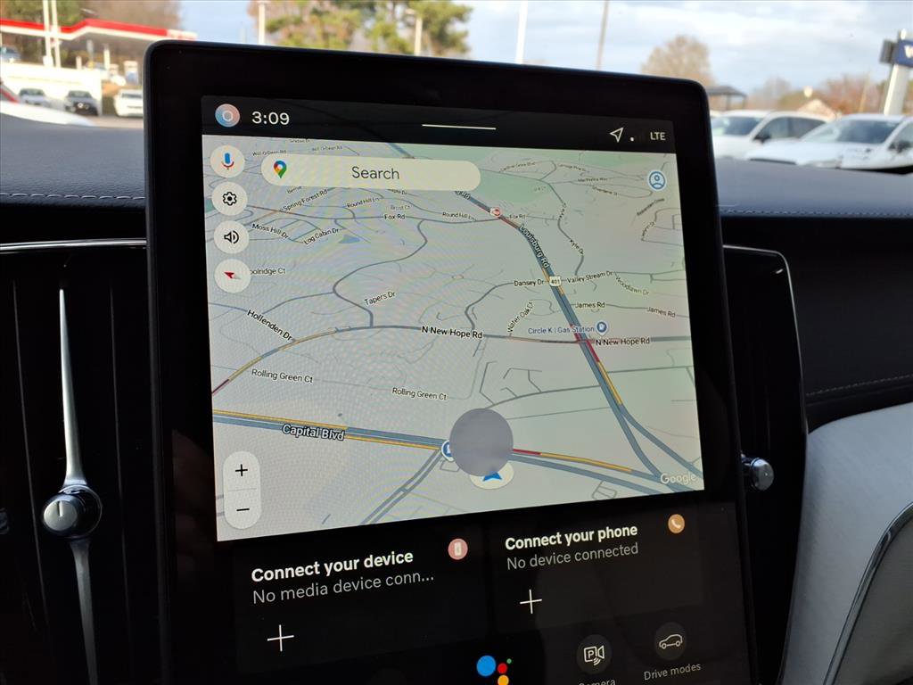 New 2026 Volvo XC60 B5 Ultra w/ Protection Package Premier image 18