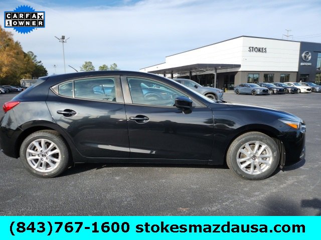 Used 2018 MAZDA MAZDA3 Sport image 2
