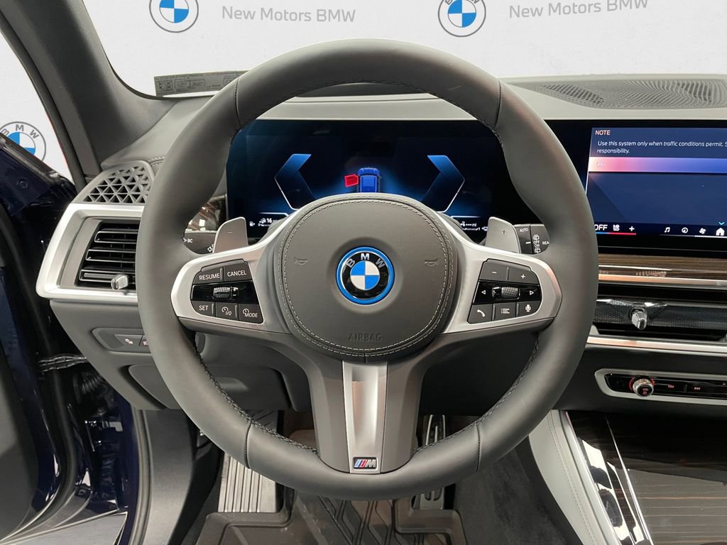 New 2026 BMW X5 xDrive50e w/ M Sport Package AWD/4WD image 10