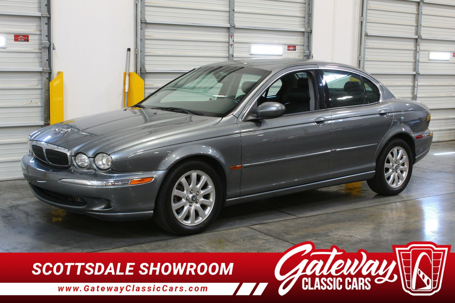 Used 2002 Jaguar X-TYPE 2.5 AWD/4WD image 1
