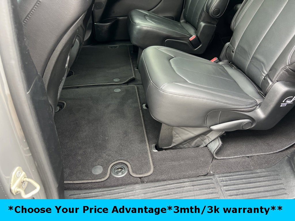 Certified 2022 Chrysler Pacifica Touring-L w/ S Appearance Package image 44