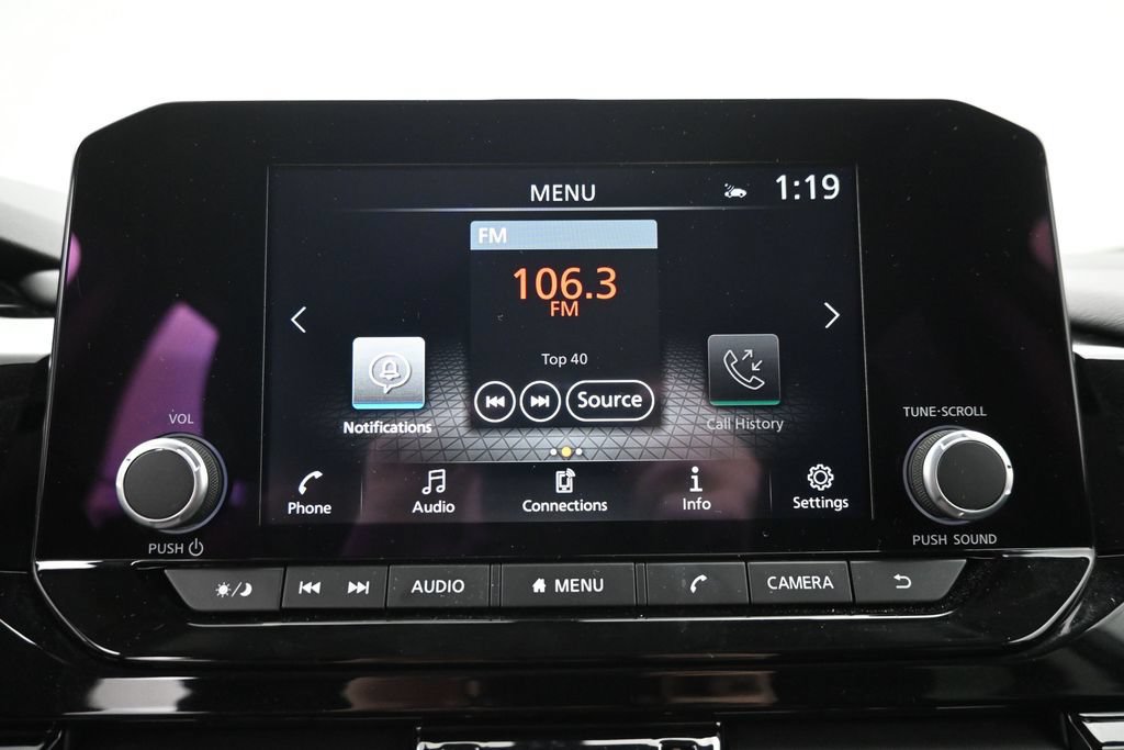 Used 2025 Nissan Pathfinder SV AWD/4WD image 14