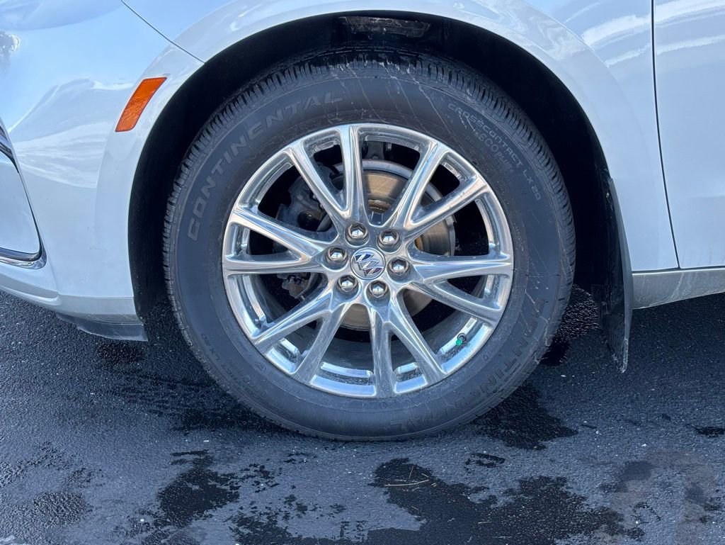 Used 2023 Buick Enclave Premium w/ Experience Buick Package image 10