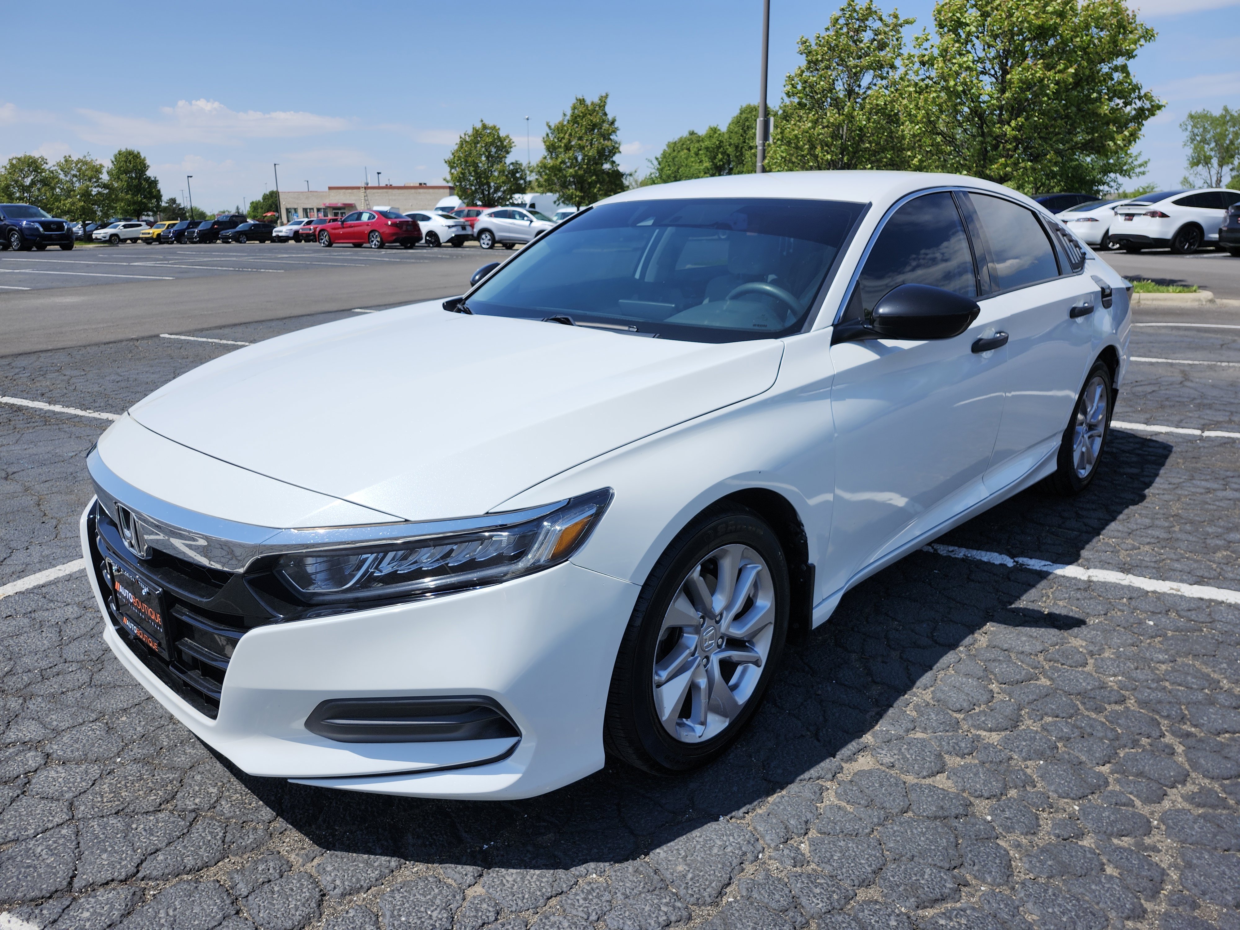 Used 2018 Honda Accord LX image 11