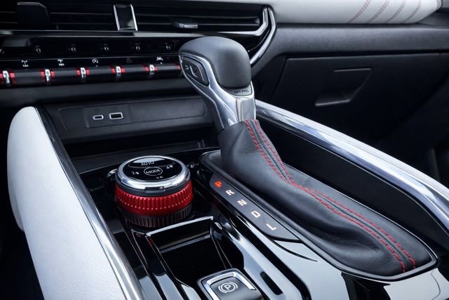 Used 2023 GMC Canyon AT4X image 24