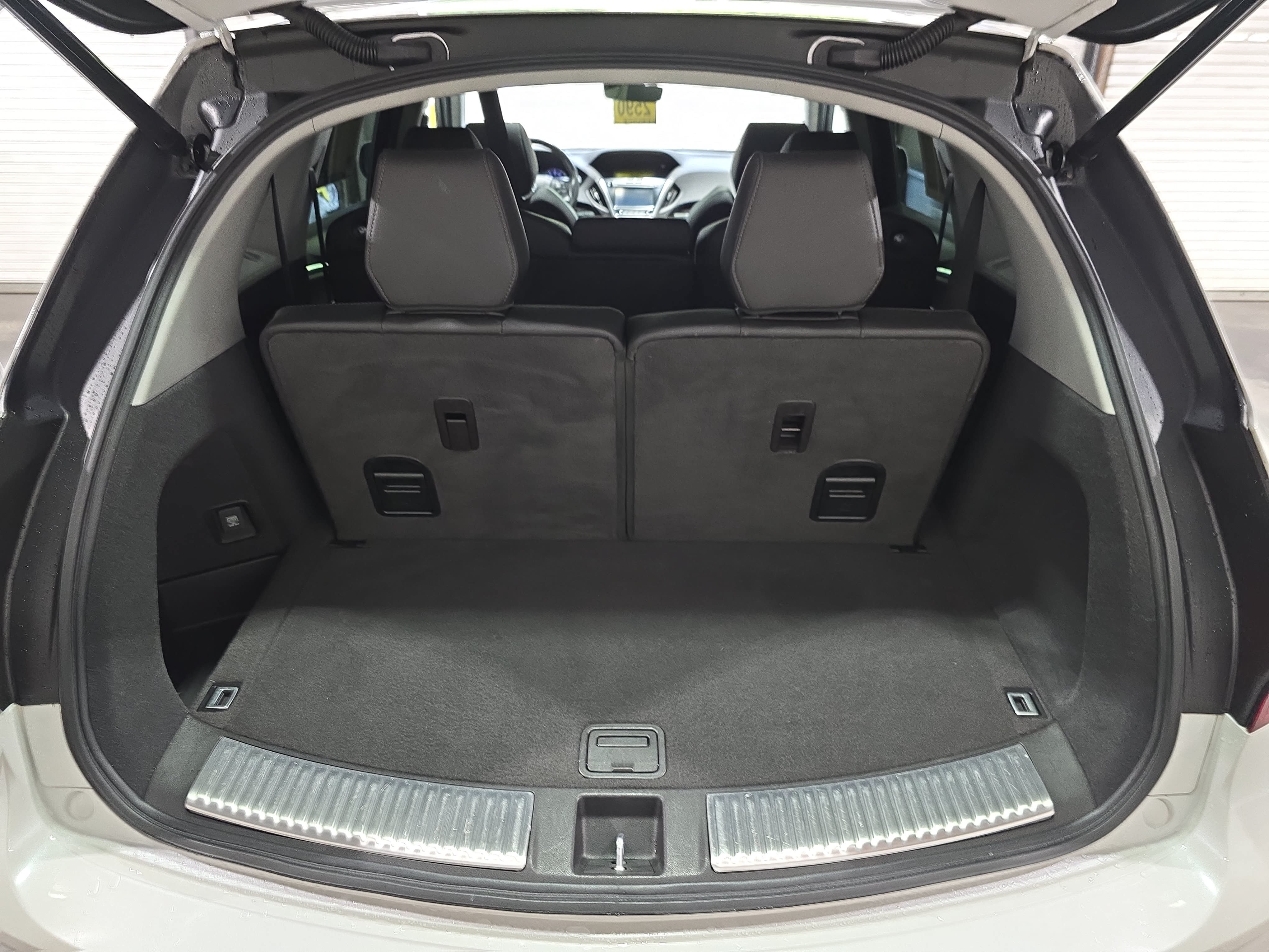 Used 2020 Acura MDX FWD image 9