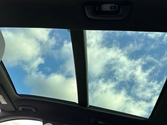 New 2025 Hyundai Tucson Limited image 18