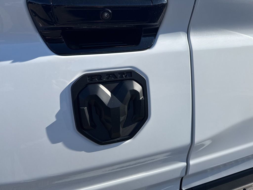 New 2026 RAM 1500 Big Horn AWD/4WD image 12
