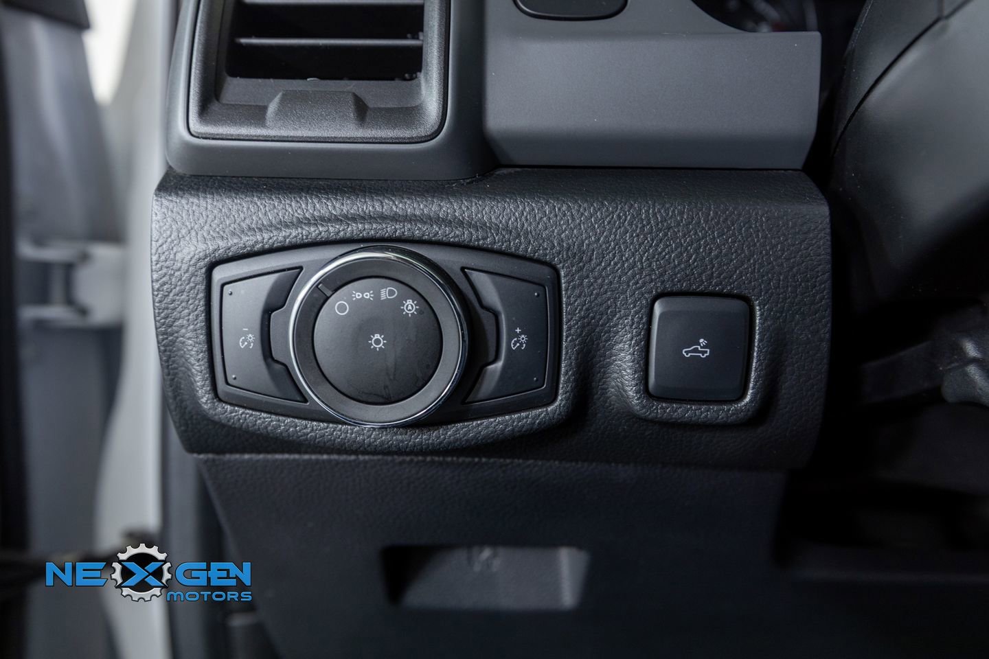 Used 2023 Ford Ranger XL AWD/4WD image 13