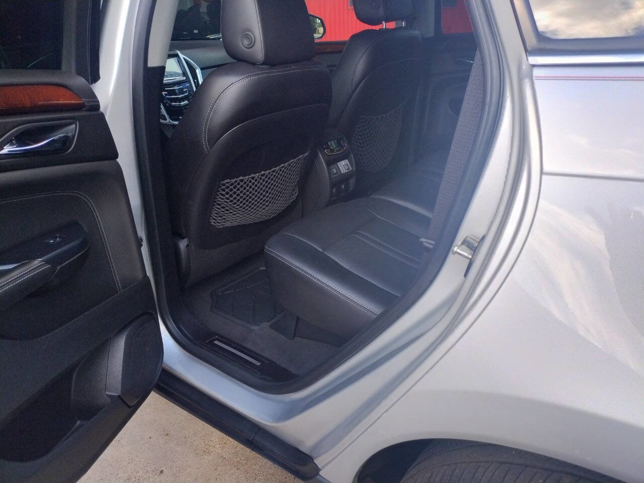 Used 2015 Cadillac SRX Premium AWD/4WD image 16