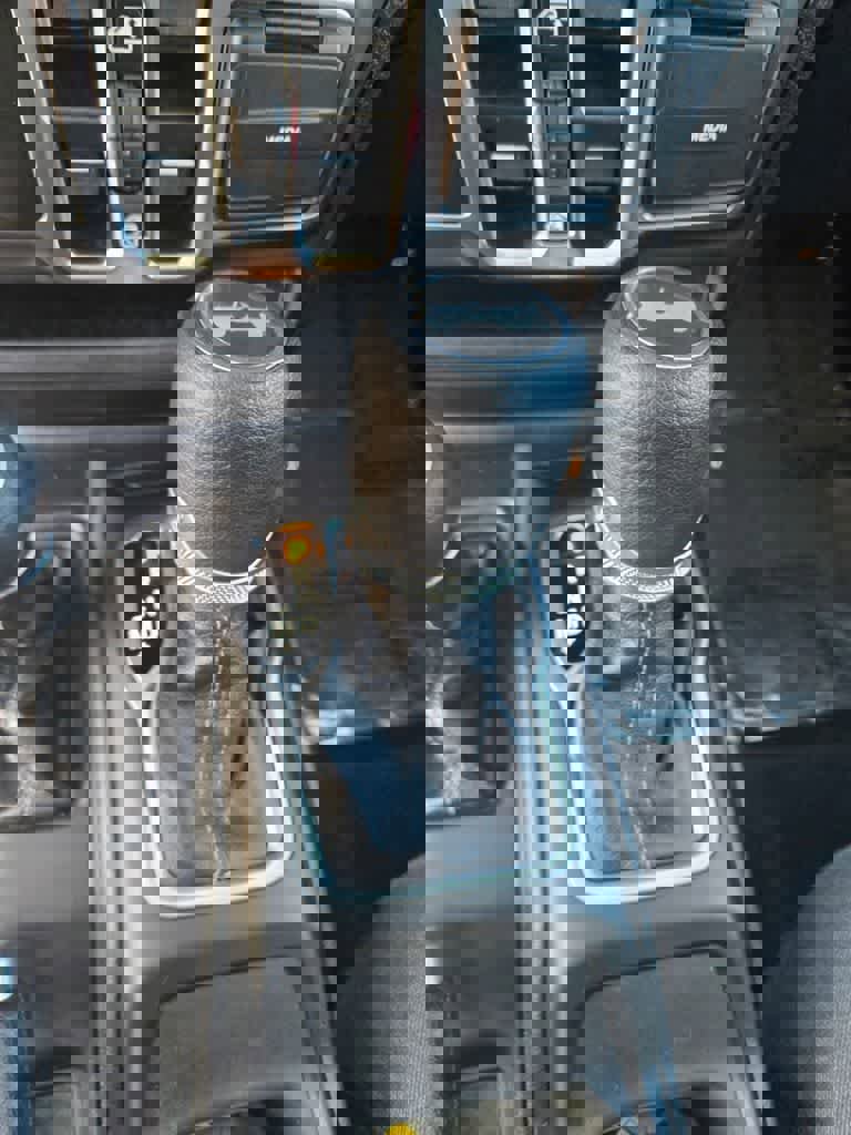 Used 2025 Jeep Wrangler Sahara image 15