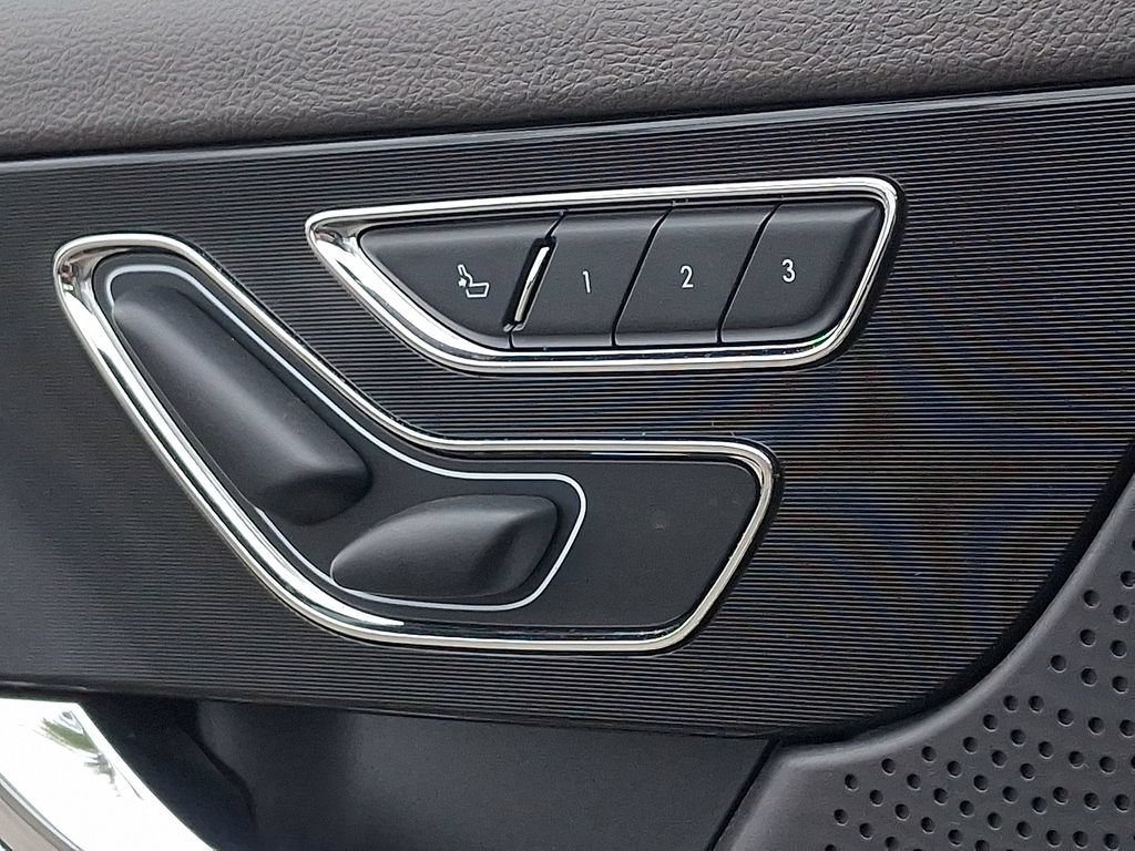 Used 2023 Lincoln Corsair AWD image 24