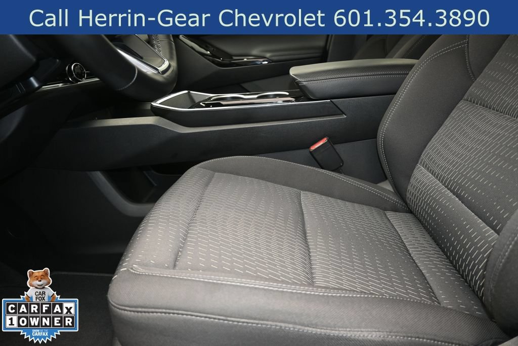 Used 2025 Chevrolet Equinox LT w/ Safety and Technology Package FWD image 13
