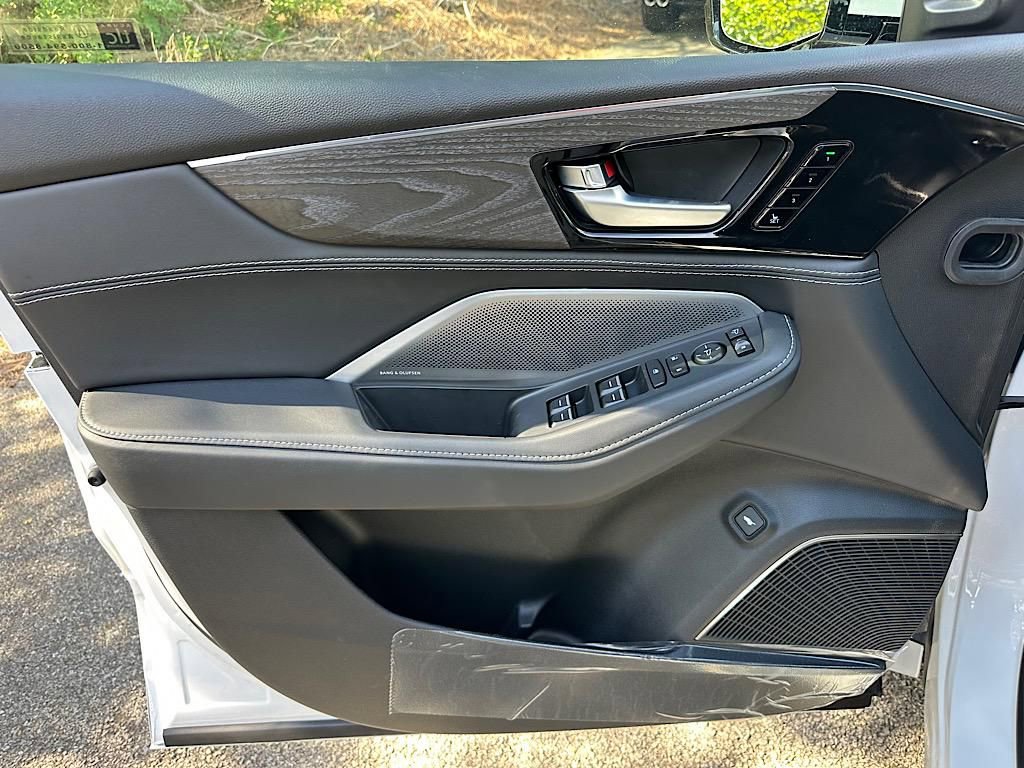 New 2026 Acura MDX w/ Advance Package image 9