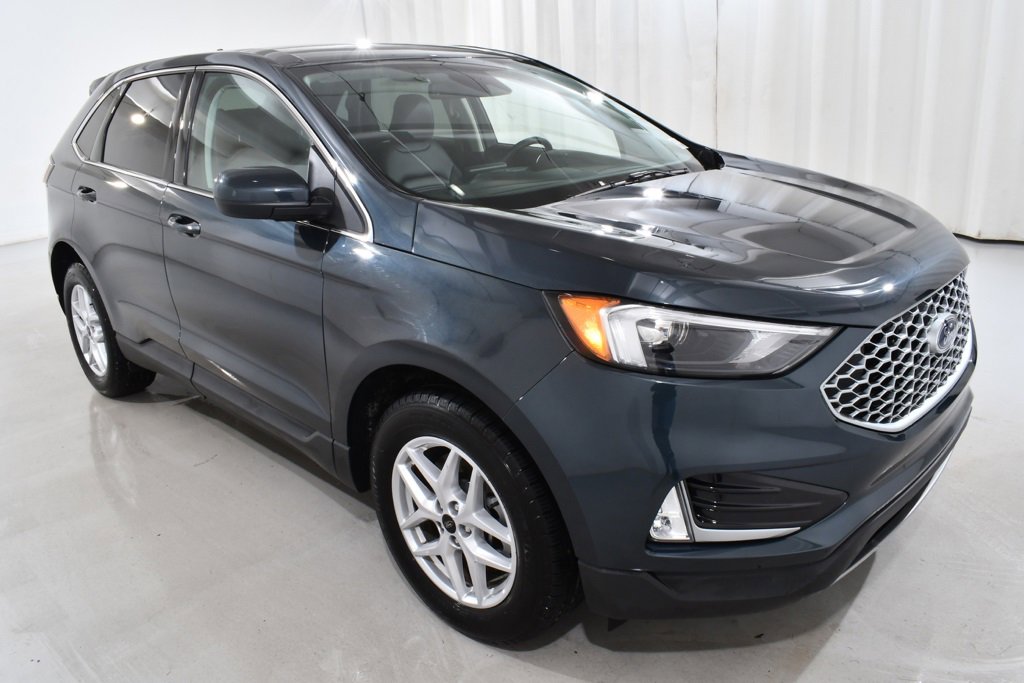 Used 2024 Ford Edge SEL w/ Convenience Package image 5