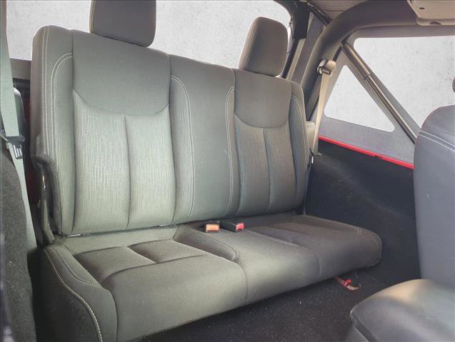 Used 2017 Jeep Wrangler Sahara image 12