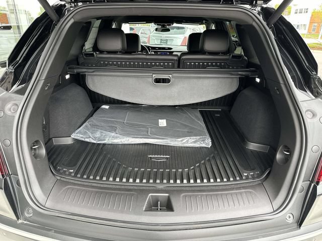 Certified 2025 Cadillac XT5 Luxury w/ LPO, Floor Liner Package FWD image 54