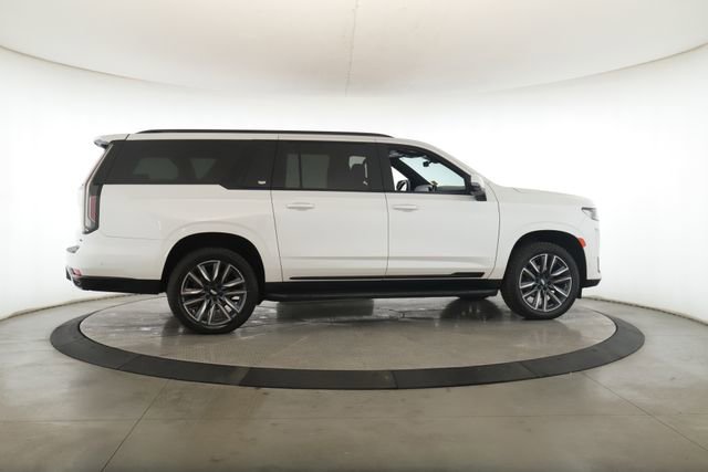 Used 2022 Cadillac Escalade ESV Sport w/ Touring Package AWD/4WD image 6